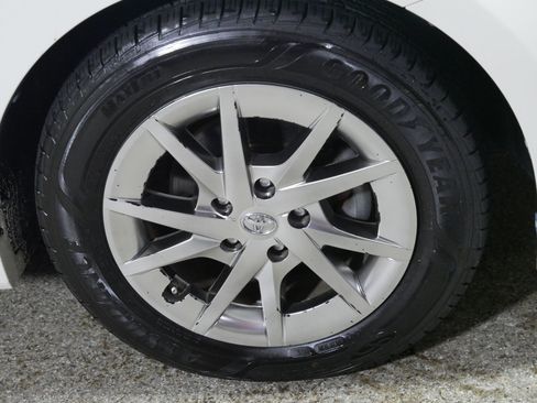Used 2016 Toyota Prius V Two FWD image 15