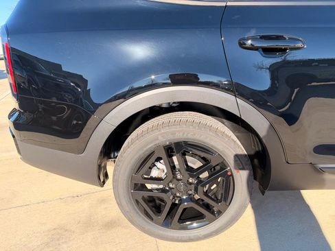 New 2025 Kia Telluride EX X-Line image 9
