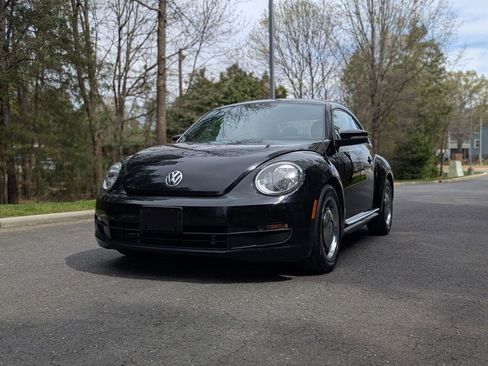 Used 2016 Volkswagen Beetle 1.8T Classic image 4