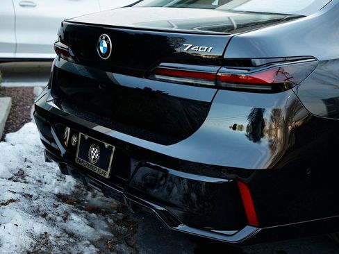 New 2026 BMW 740i w/ Executive Package image 9