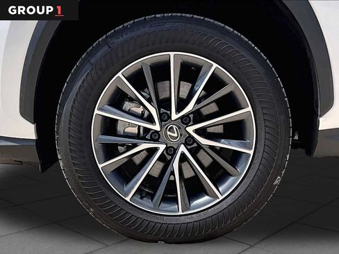 Used 2024 Lexus NX 250 FWD image 10