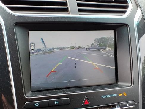Used 2016 Ford Explorer Limited FWD image 16