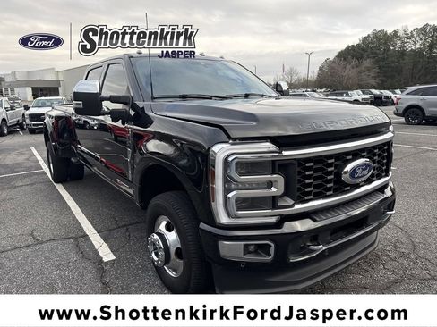 Used 2024 Ford F350 Platinum image 1