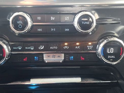 Used 2021 Ford F150 Lariat AWD/4WD image 34