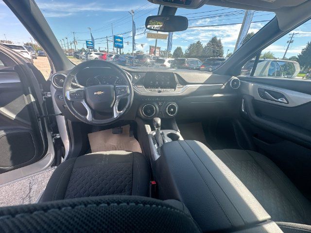 Used 2019 Chevrolet Blazer LT FWD image 23