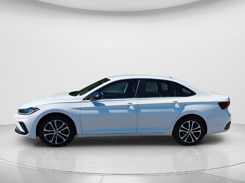 Used 2025 Volkswagen Jetta Sport FWD image 8