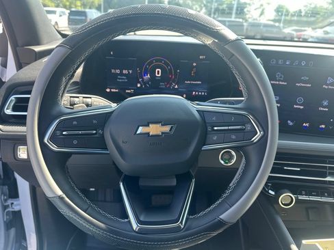 Used 2026 Chevrolet Traverse LT AWD/4WD image 15