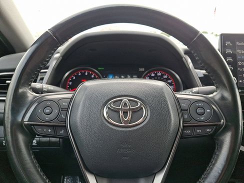 Used 2023 Toyota Camry XSE image 18