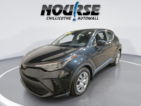 Used 2021 Toyota C-HR LE image 1