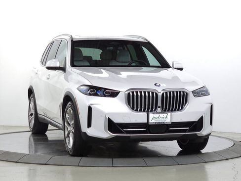 Used 2026 BMW X5 xDrive50e w/ Premium Package AWD/4WD image 1