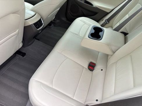Used 2020 Chevrolet Malibu LT w/ Leather Package FWD image 30