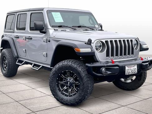 Used 2018 Jeep Wrangler Unlimited Rubicon image 2