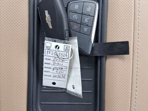 Used 2023 Chevrolet Tahoe Premier w/ Premium Package 2 RWD image 27