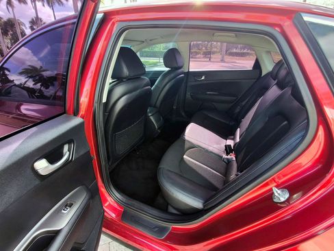 Used 2020 Kia Optima S image 10