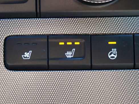 Used 2022 Hyundai Palisade Calligraphy image 9