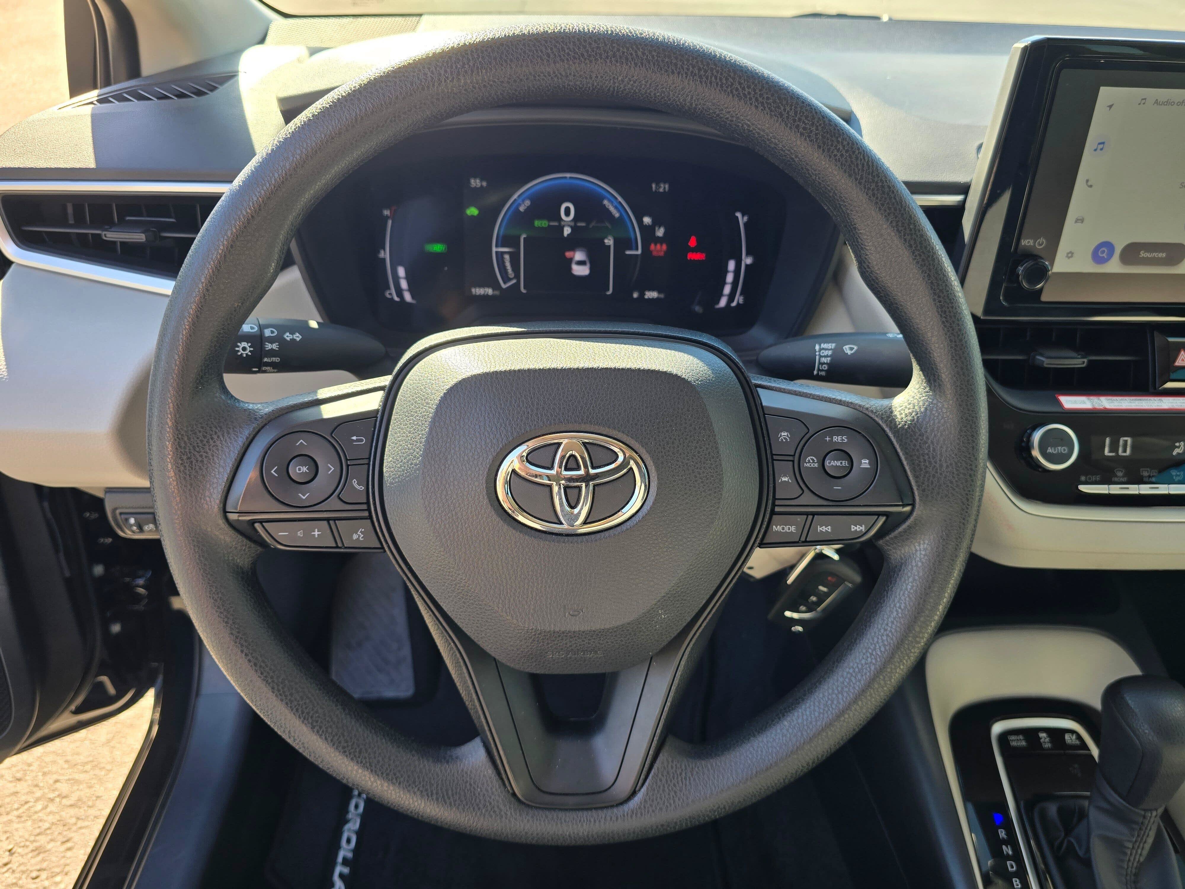 Certified 2026 Toyota Corolla LE FWD image 22
