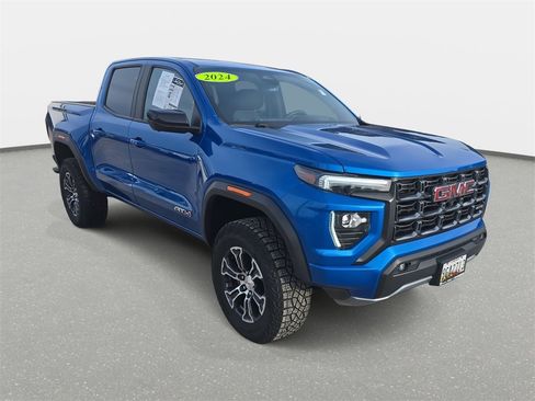 Used 2024 GMC Canyon AT4 w/ AT4 Premium Package image 3