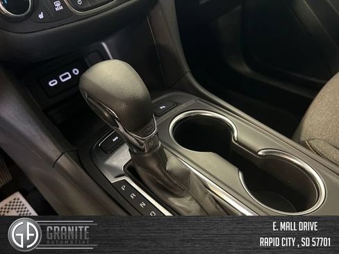 Used 2024 Chevrolet Equinox LT AWD/4WD image 24