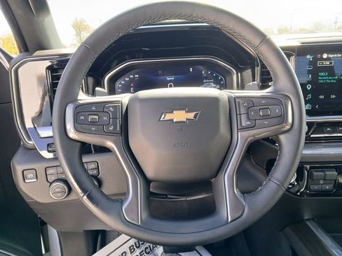 Certified 2025 Chevrolet Silverado 1500 High Country w/ High Country Premium Package AWD/4WD image 22