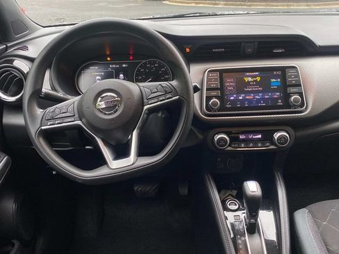 Used 2020 Nissan Kicks SV FWD image 8