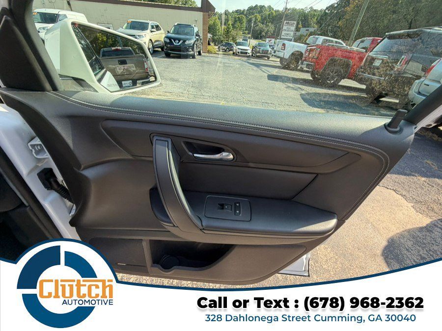 Used 2016 Chevrolet Traverse LT FWD image 26