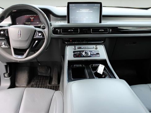 Used 2021 Lincoln Aviator Reserve w/ Elements Package Plus image 9