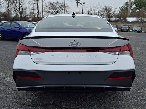 Certified 2025 Hyundai Elantra Sport image 5