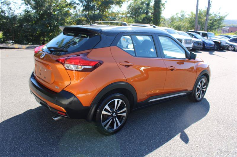 Used 2019 Nissan Kicks SR w/ SR Premium Package FWD image 7