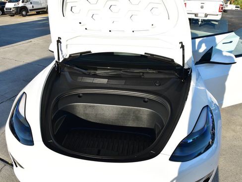 Used 2023 Tesla Model 3 Standard Range image 15