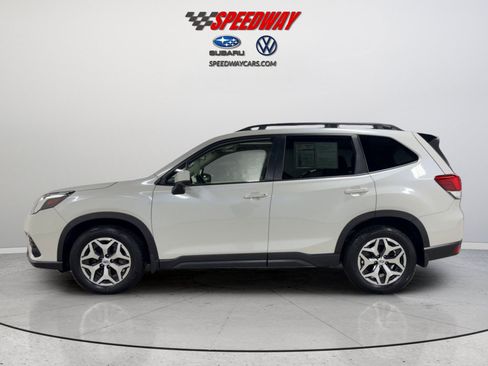 Certified 2024 Subaru Forester Premium AWD/4WD image 10