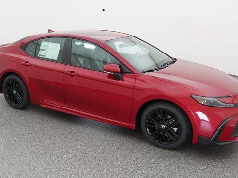 New 2026 Toyota Camry SE FWD image 12