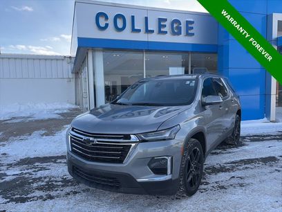 Used 2023 Chevrolet Traverse LT