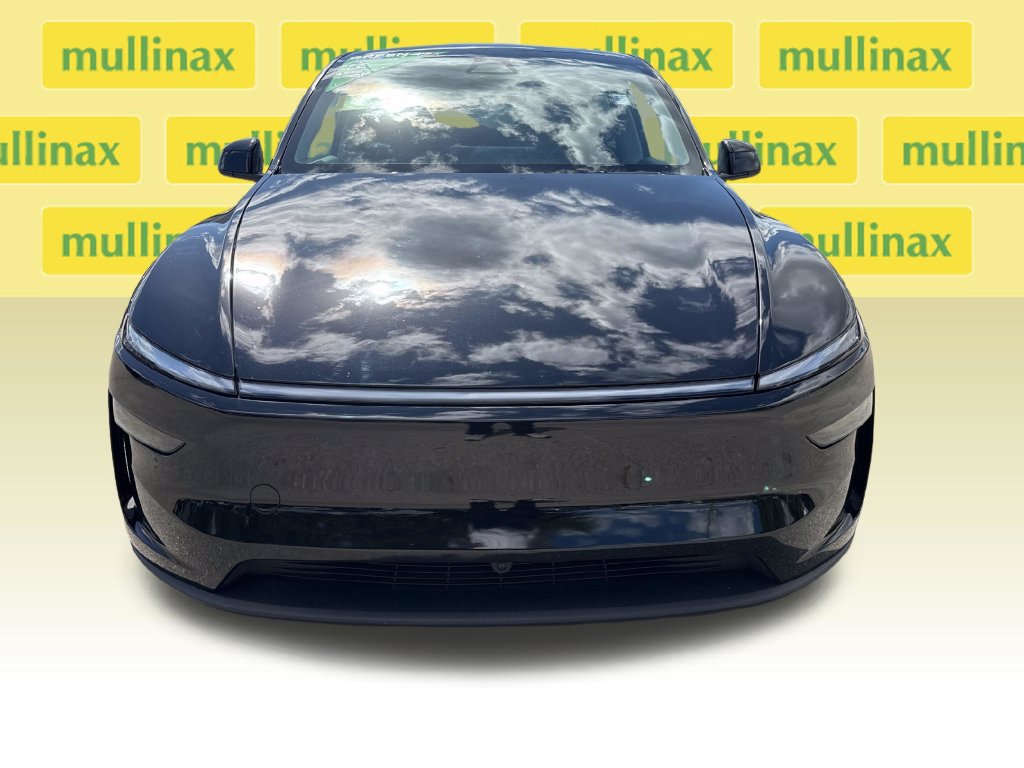 Used 2026 Tesla Model Y 2WD image 10