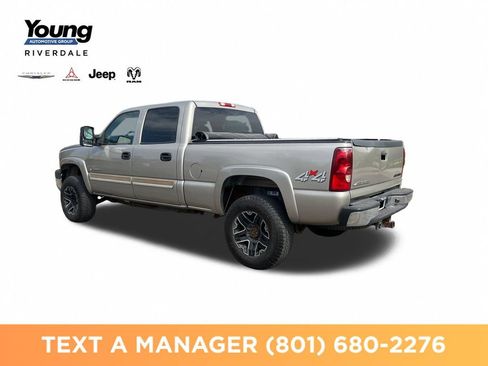Used 2003 Chevrolet Silverado 2500 LS w/ Skid Plate Package AWD/4WD image 3