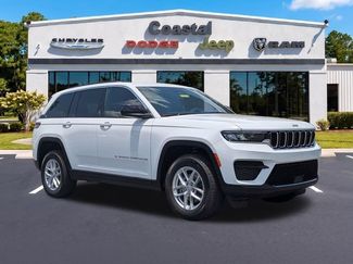 New 2026 Jeep Grand Cherokee Laredo X RWD video 2
