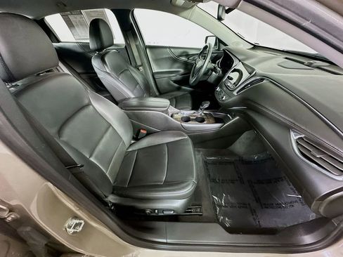 Used 2024 Chevrolet Malibu LT FWD image 12