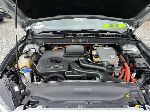 Used 2015 Ford Fusion Energi Titanium w/ Driver Assist Package image 24