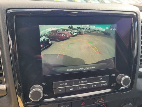 Used 2023 Nissan Frontier SV image 20