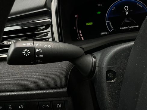 Used 2025 Toyota Camry LE image 34