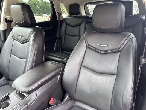 Used 2018 Cadillac XT5 Luxury w/ Driver Awareness Package AWD/4WD image 32