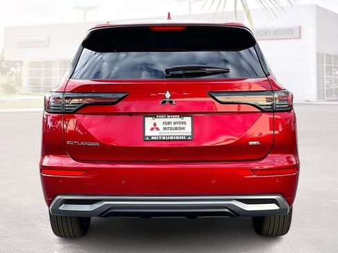 New 2026 Mitsubishi Outlander SEL FWD image 4