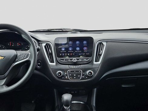 Used 2023 Chevrolet Malibu LT w/ Driver Confidence Package image 14