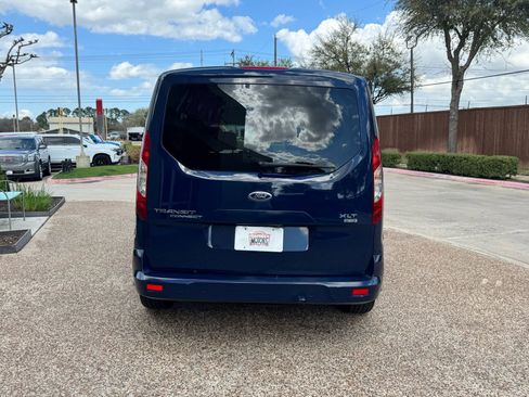 Used 2016 Ford Transit Connect XLT image 9