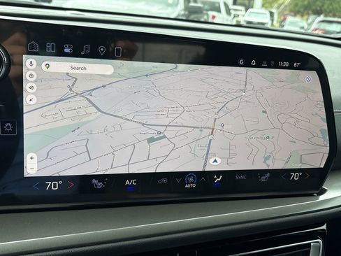 New 2026 Chevrolet Traverse LT image 16