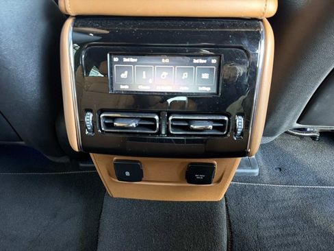 Used 2024 Lincoln Aviator Black Label w/ Class IV Trailer Tow Package AWD/4WD image 25