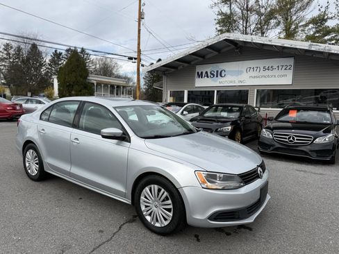 Used 2012 Volkswagen Jetta SE image 16