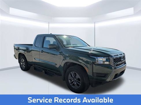 Used 2025 Nissan Frontier SV RWD image 5