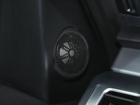 Used 2023 Land Rover Discovery S R-Dynamic image 36