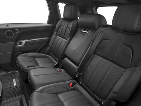 Used 2017 Land Rover Range Rover Sport HSE image 14