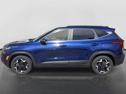 Used 2025 Kia Seltos EX w/ EX Sunroof Package AWD/4WD image 8